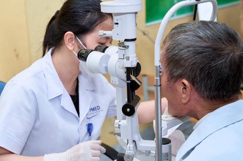 Nhân viên y tế được hưởng 6 mức phụ cấp ưu đãi nghề, cao nhất là 80%