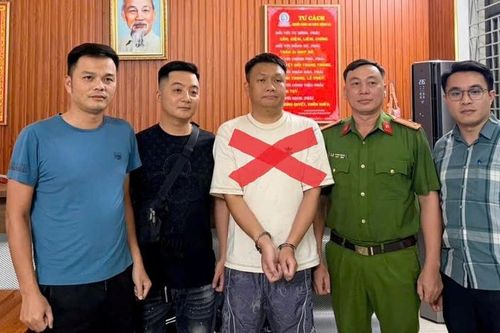 Công an Hải Phòng bắt đối tượng truy nã quốc tế trốn trong chung cư