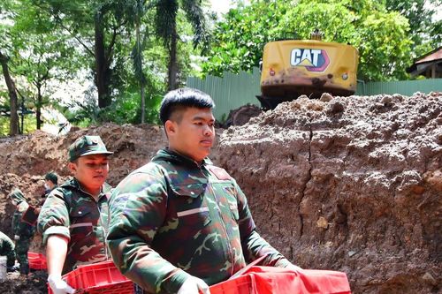 Tìm thêm được 11 hài cốt liệt sĩ tại Công viên Lê Thị Riêng