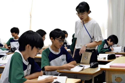 Thứ khiến khả năng đọc hiểu của học sinh Nhật Bản giảm sút