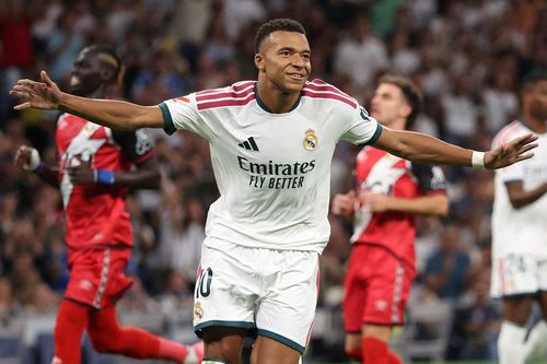 Mbappe thăng hoa