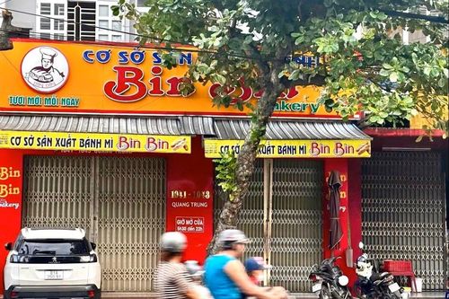 Xem xét phạt 100 triệu đồng chủ hộ vụ 254 người ngộ độc bánh mì