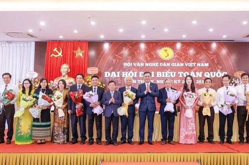 GS.TS Lê Hồng Lý tái đắc cử Chủ tịch Hội Văn nghệ dân gian Việt Nam