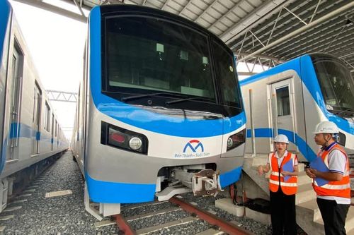 Giải 'cơn khát' nhân lực phát triển đường sắt đô thị