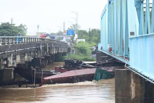 Mưa lũ, áp thấp nhiệt đới làm ngập hơn 400 nhà ở Quảng Trị và TP Huế
