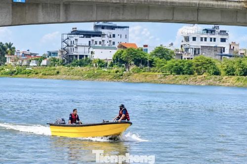 Người dân hy vọng sớm tìm thấy Thiếu tá quân đội mất tích khi cứu người