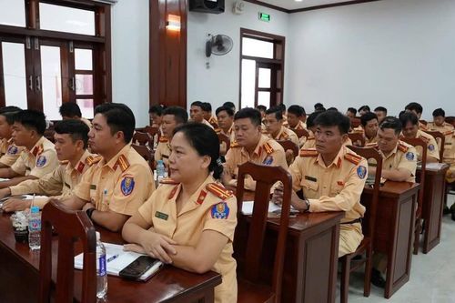 CSGT Gia Lai tập huấn nghiệp vụ tuần tra, xử lý vi phạm