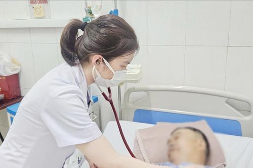 Hy hữu: Cứu sống cặp vợ chồng già cùng bị nhồi máu cơ tim