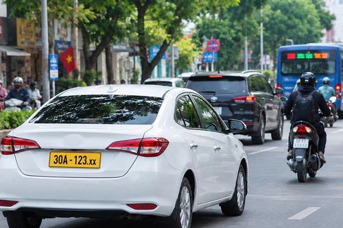 Xe biển vàng là gì? Sự khác biệt giữa xe biển vàng và các loại biển khác