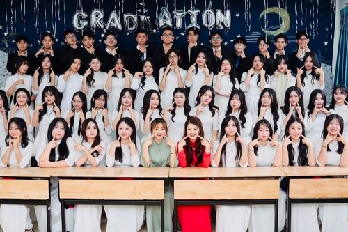 Một lớp có 8 học sinh trúng tuyển các đại học hàng đầu Trung Quốc
