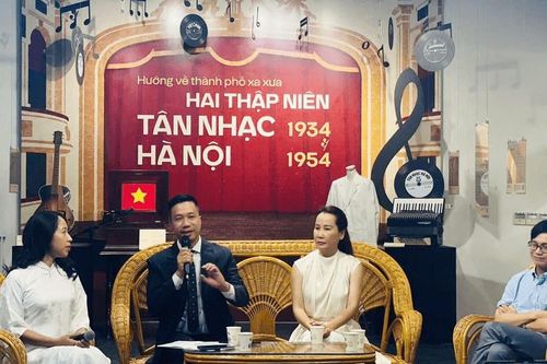 Làm mới tân nhạc, đừng ép ca sĩ trẻ phải hát như thế hệ đi trước