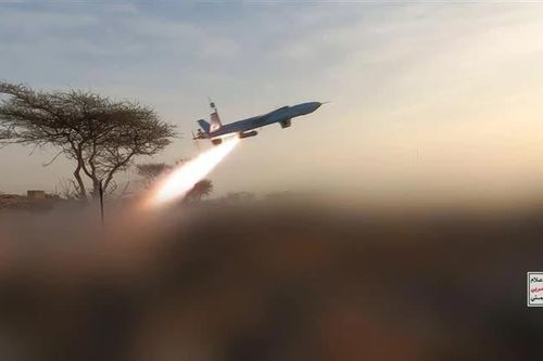 Houthi phát cảnh báo sau khi tấn công căn cứ quân sự của Saudi Arabia