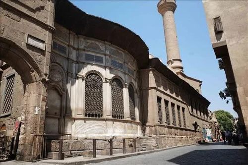 Al-Muizz – Bảo tàng sống về kiến trúc Hồi giáo giữa lòng Cairo
