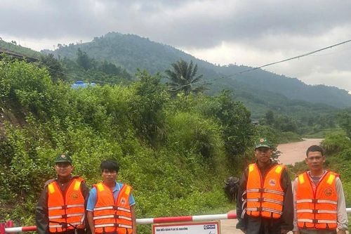 Mưa lớn kéo dài, cảnh báo lũ quét và sạt lở ở Quảng Trị, Huế