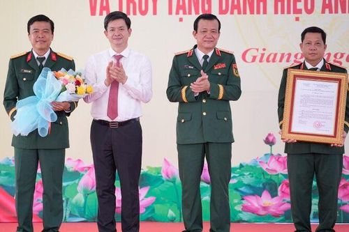 10/9/1945 là Ngày truyền thống của Lực lượng vũ trang tỉnh An Giang
