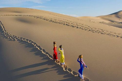 Tiểu sa mạc độc đáo Nam Cương
