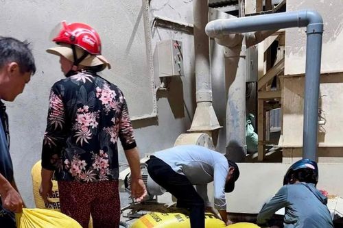 Phường Điện Bàn Bắc kết nối doanh nghiệp hỗ trợ sấy lúa cho người dân