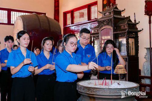 Ươm mầm Hạt giống đỏ và Học sinh 3 tốt, Học sinh 3 rèn luyện