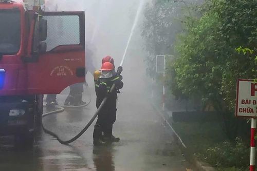 Thực tập phương án chữa cháy, CNCH tại Bệnh viện Hùng Vương Gia Lai