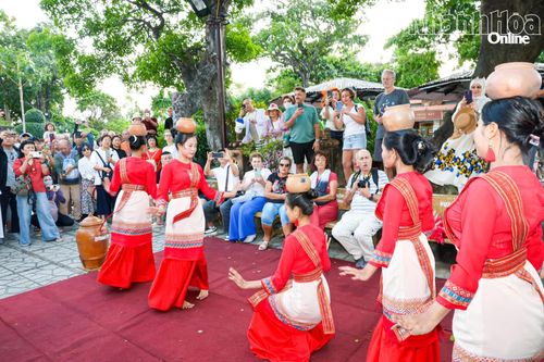 Phát triển du lịch văn hóa Khánh Hòa trong kỷ nguyên mới - Kỳ 2: Tiềm năng chưa được phát huy tương xứng