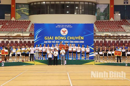 Chung kết và trao giải môn Bóng chuyền Đại hội Thể dục thể thao tỉnh lần thứ I