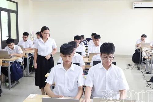 Khi “Bình dân học vụ số” lan tỏa trong trường học