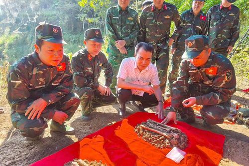 Quy tập 2 hài cốt liệt sĩ xác định được danh tính tại xã Bạch Đích