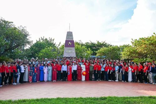Chùa ở đảo xa - Kỳ cuối: Trường Sa trong vòng tay yêu thương từ đất liền