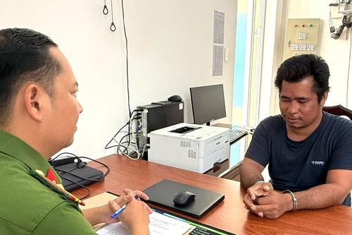 Đắk Lắk: Khởi tố người đàn ông cầm dao đâm cán bộ Cảnh sát 113