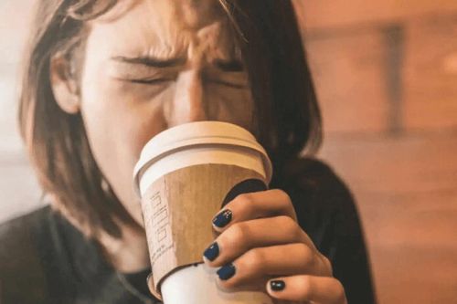 Thói quen uống trà, cà phê ở nhiệt độ rất nóng có nguy cơ mắc ung thư thực quản cao