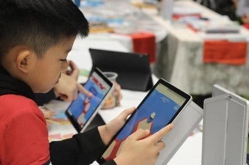 Cha mẹ cần làm gì khi hình ảnh, thông tin cá nhân của con bị phát tán trái phép trên mạng?