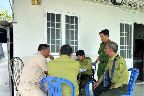 Cà Mau: Phát hiện hộ dân nuôi nhốt trái phép 22 cá thể chim hoang dã