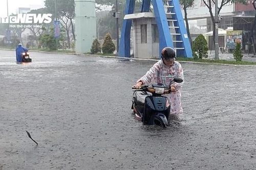 Dự báo thời tiết ngày 13/9: Miền Trung mưa lớn, nguy cơ ngập lụt và sạt lở