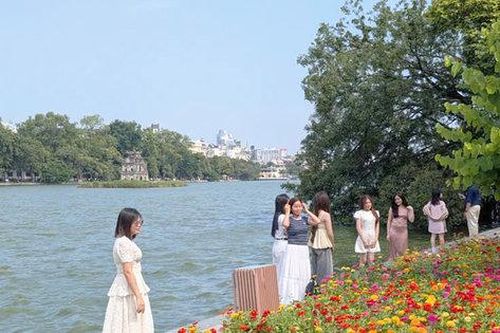 Bắc Bộ ngày nắng nhẹ, khu vực đồng bằng có mưa to về đêm