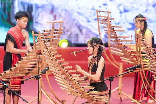 Sân khấu học đường: 'Vườn ươm' nhân lực cho công nghiệp văn hóa
