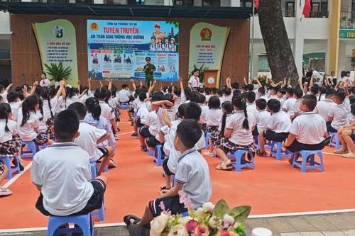 Đa dạng hóa hình thức tuyên truyền, đảm bảo an toàn trường học