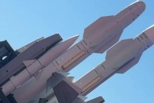 Ukraine ra mắt lá chắn phòng không dùng cả tên lửa Liên Xô và phương Tây