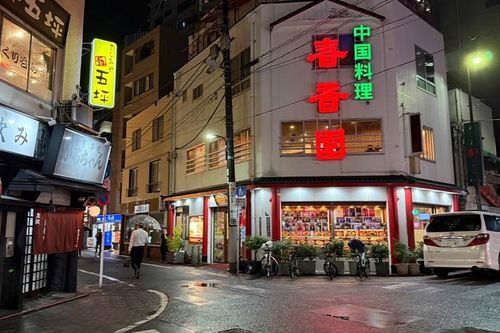 Một mình nhưng không cô đơn: 'Nền kinh tế độc thân' bùng nổ