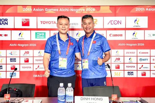 HLV Đinh Hồng Vinh nói gì về mục tiêu của U23 Việt Nam tại ASIAD 2026?