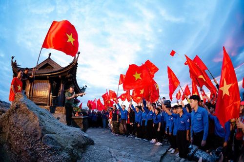 Quảng Ninh: Quyết tâm dồn lực cho du lịch cao điểm mùa Thu – Đông