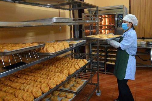 Gần 20.000 chiếc bánh Trung thu gửi đến thiếu nhi vùng biên