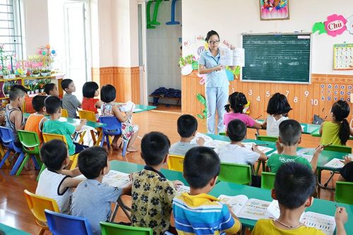 Trẻ em thuộc đối tượng phổ cập giáo dục mầm non cho trẻ 5-6 tuổi được miễn, giảm, hỗ trợ học phí