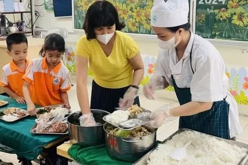 Bảo đảm an toàn, chất lượng bữa ăn nội trú, bán trú cho học sinh