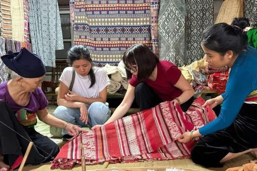 Bản sắc Việt trong dòng chảy thiết kế sáng tạo