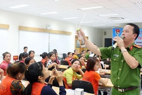 Ngày hội 'Công nhân Việt Nam kiên quyết nói không với ma túy' diễn ra tại Hải Phòng