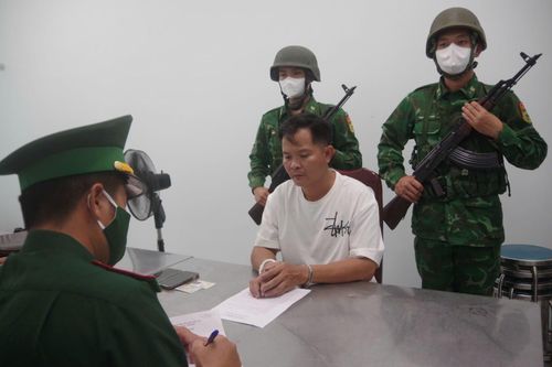 Nâng cao hiệu quả đấu tranh với hoạt động xuất, nhập cảnh trái phép