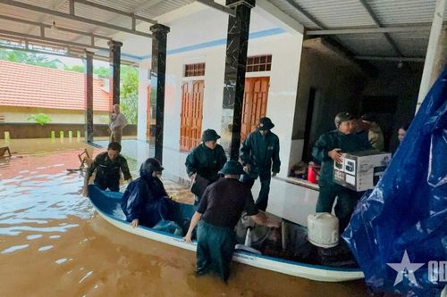 Quảng Trị: Ngập lụt tại nhiều khu dân cư, gần 1.500 cán bộ, chiến sĩ ứng phó mưa lũ