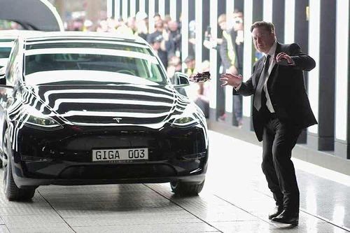 Tesla thành lập công ty tại Việt Nam, vốn điều lệ hơn 77,6 tỷ đồng