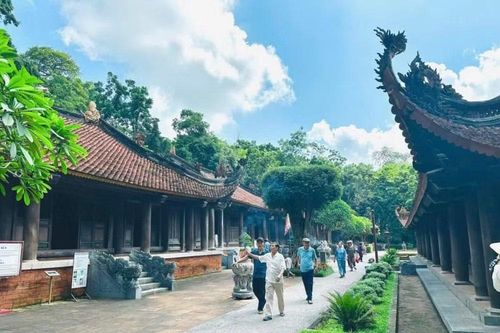 Thanh Hóa miễn vé tham quan Di tích quốc gia đặc biệt Lam Kinh dịp lễ hội