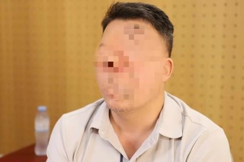 Vừa nộp biên bản vừa mất tiền 'bảo kê': Trái đắng cho tài xế tin lời 'sếp dởm'